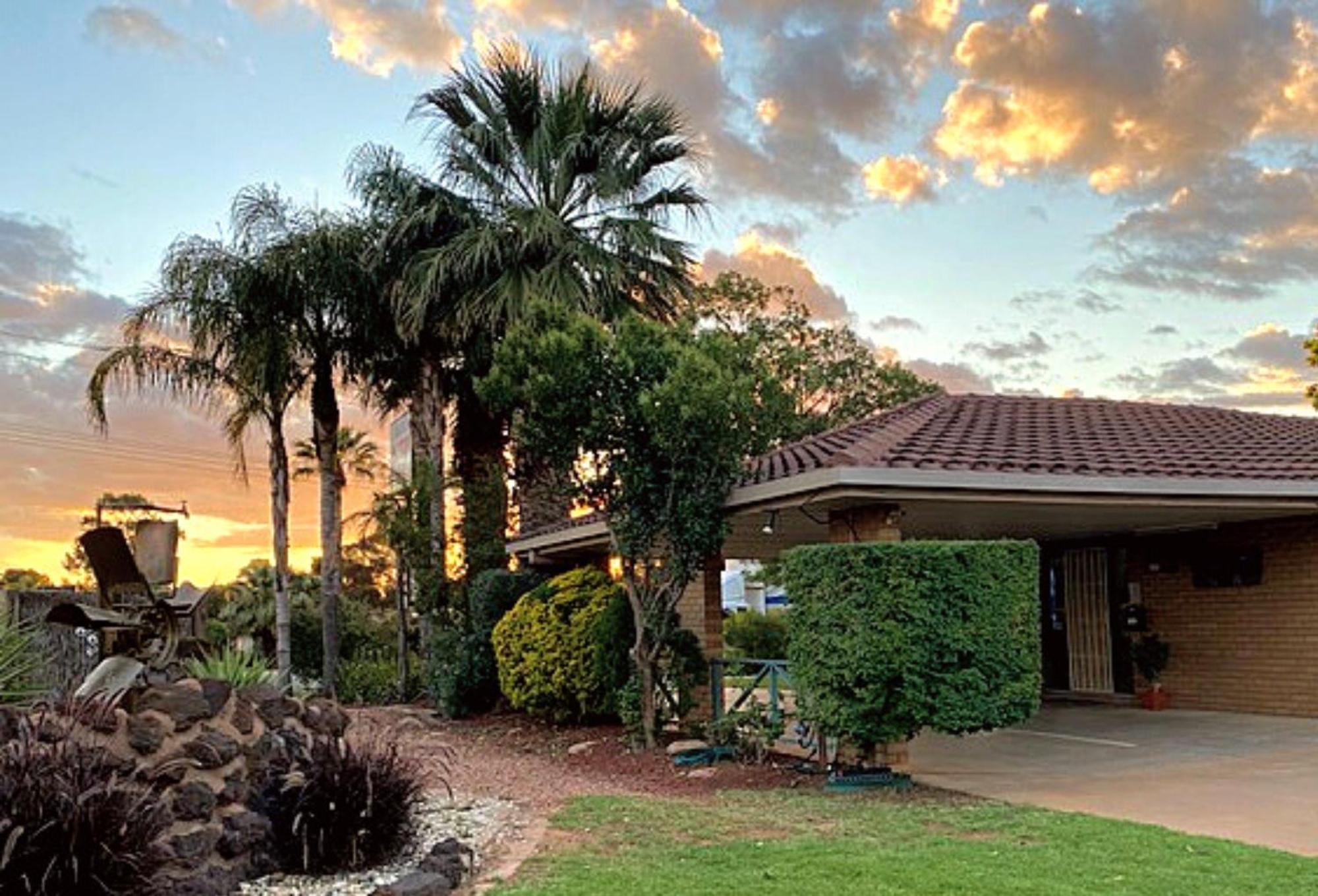 Orana Motor Inn Mildura Bagian luar foto