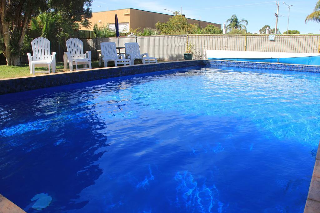 Orana Motor Inn Mildura Bagian luar foto
